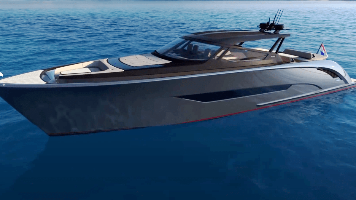 Tom Brady Orders a Bigger Yacht - Soundings Online