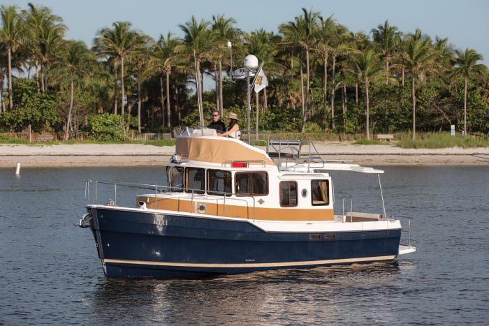 Tips on identifying the right boat for a Great Loop cruise - Soundings ...