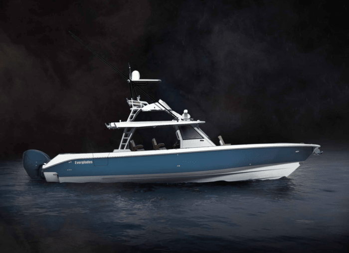 New Boat: Everglades 455cc - Soundings Online