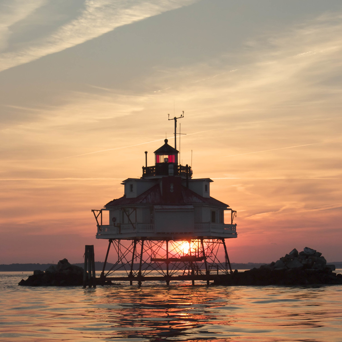 Iconic 144-Year-Old Chesapeake Bay Lighthouse In Dire Straits ...