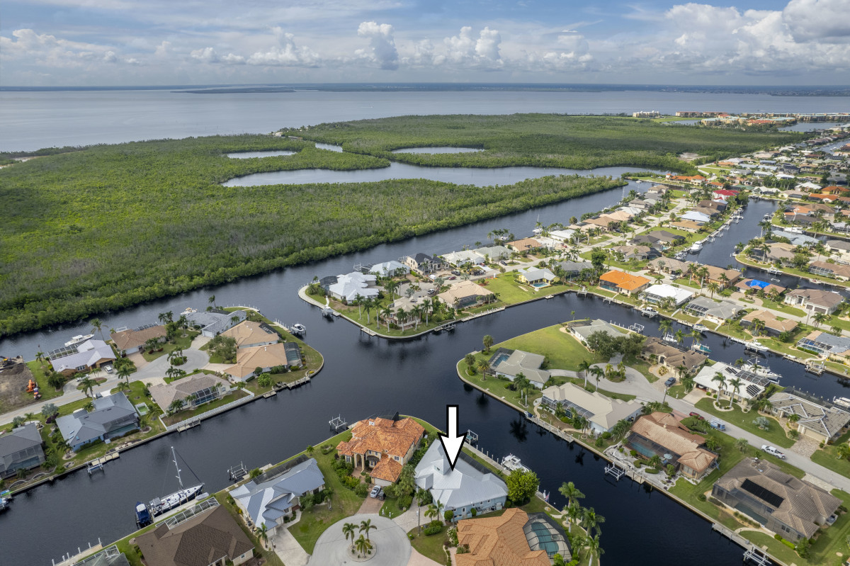 Sailboat Waterfront Luxury: 3/3 Custom Built Home in Punta Gorda Isles ...